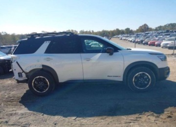 Nissan Pathfinder III 2024 Nissan Pathfinder 2024, 3.5L, 4x4, ROCK CREEK, od ubezpieczalni 3.5 Benzyna, zdjęcie 2