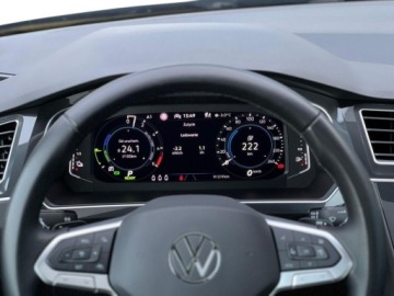 Volkswagen Tiguan II SUV Plug-in 1.4 TSI e-HYBRID 245KM 2022 Volkswagen Tiguan Tiguan 1.4 TSI Plug In DSG Highline LED Matrix Hak AsoFV, zdjęcie 27
