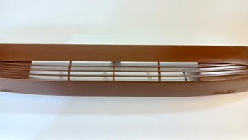 Приточное окно ISOLA 2.30, цвет золотого дуба RAL 8003, внутренний регулятор.