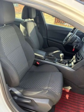 Peugeot 508 I SW Facelifting 1.6 e-THP 165KM 2016 Peugeot 508 Sedan 1.6 Benzyna 165 KM Active LED NAVI SALON PL 1.6, zdjęcie 23