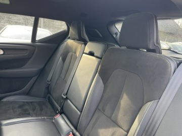 Volvo XC40 Crossover 2.0 T5 247KM 2019 Volvo XC 40 R design T5 AWD HAK Skóra Panorama, zdjęcie 18