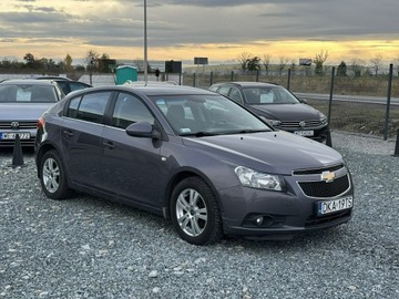 Chevrolet Cruze Hatchback 5d 2.0 VCDI 16V DOHC 163KM 2011 Chevrolet Cruze Opel Astra 2.0 VCDi 163KM Salon PL, zdjęcie 2