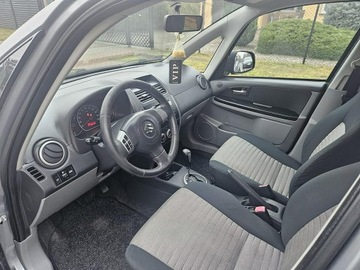 Suzuki SX4 I Hatchback 1.6 i 16V VVT 107KM 2008 Suzuki SX4 1,6 automat, zdjęcie 4