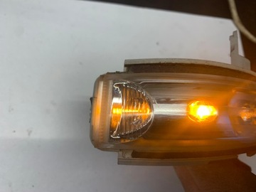 MAZDA CX-7 CX7 SMĚROVKA LEVÝ W ZRCÁTKO LED