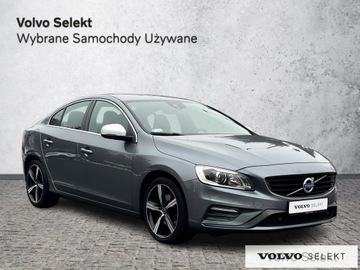 Volvo S60 II Sedan Facelifting 2.0 T3 DRIVE-E 152KM 2018 Volvo S60 FV23% SalonPL T3 RDesign Momentum Biksen, zdjęcie 7