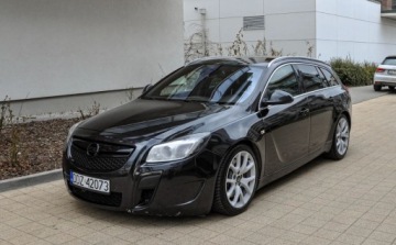 Opel Insignia I Sports Tourer OPC 2.8 V6 Turbo ECOTEC 325KM 2011 Opel Insignia 2,8T (325KM) 2011 r. Automat 4x4 OPC 2.8 Benzyna 325KM