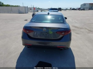Alfa Romeo Giulia II Sedan Facelifting 2.0 Turbo 280KM 2020 Alfa Romeo Giulia 2020 Alfa Romeo Giulia RWD 2.0 Benzyna 280KM, zdjęcie 15