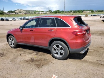 Mercedes GLC C253 2018 Mercedes-Benz GLC 300 4Matic 2018 2.0l 2.0 Benzyna 241KM, zdjęcie 1