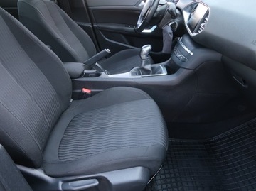 Peugeot 308 II SW 1.2 PureTech 110KM 2016 Peugeot 308 1.2 PureTech, Klima, Klimatronic, zdjęcie 8