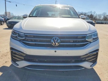 Volkswagen Tiguan III 2024 Volkswagen Tiguan 2024r., Sel R-line Black, 2L, od ubezpieczalni 2.0 187KM, zdjęcie 3