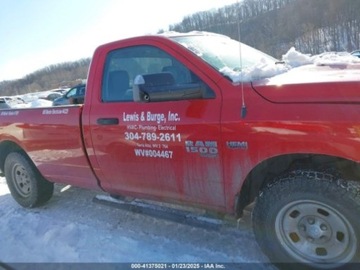  RAM 1500 2023r., Classic, od ubezpieczalni 5.7 Benzyna 395KM, zdjęcie 7