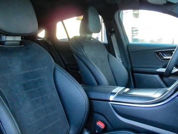 Mercedes GLC C254/X254 Coupe 2.0 220d 197KM 2025 GLC Coupe 220 d 4-Matic AMG Line 2.0 (197KM) 2025, zdjęcie 4