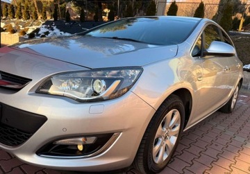 Opel Astra J GTC 1.4 Turbo ECOTEC 140KM 2014 Opel Astra COSMO 1.4T 140ps 6Biegow Xenon LED Tylko96TysPrzebiegu PelnySer, zdjęcie 17