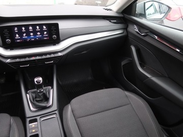 Skoda Octavia IV Kombi 2.0 TDI 115KM 2021 Skoda Octavia 2.0 TDI, Salon Polska, zdjęcie 7
