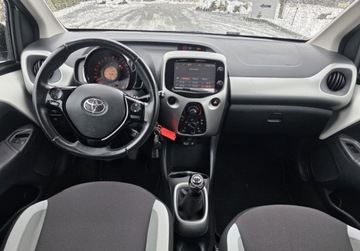 Toyota Aygo II Hatchback 5d 1.0 VVT-i 69KM 2016 Toyota Aygo Benzyna 69KM, zdjęcie 9