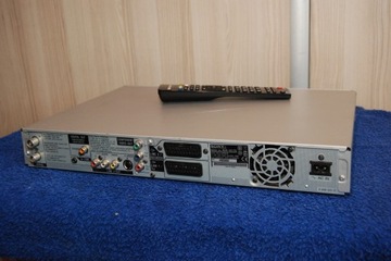 Дисковый рекордер Sony RDR-HX725.