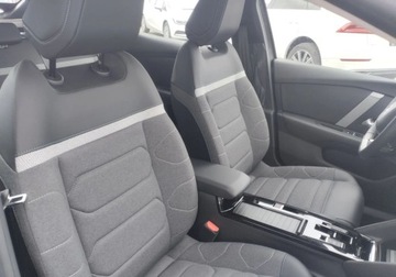 Citroen 2023 Citroen C4 FEEL Pack 1.2 Turbo 130KM EAT8 1.2 Benzyna 130KM, zdjęcie 7