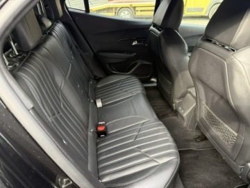 Peugeot 2008 II SUV 1.5 BlueHDi 130KM 2021 Peugeot 2008 GT. Skóra. Virtualny kokpit. Ledy., zdjęcie 12