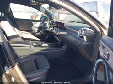 Mercedes Klasa A W177/V177 2019 Mercedes-Benz Klasa A 2019r., 4x4, od ubezpieczalni 2.0 Benzyna 188KM, zdjęcie 7