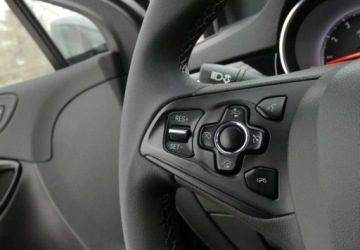 Opel Astra J GTC 1.4 Turbo ECOTEC 140KM 2016 Opel Astra Opel Astra 1.4 Turbo 1.4 Benzyna 140KM, zdjęcie 16