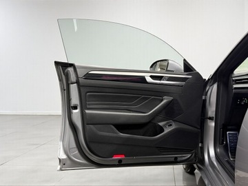 Volkswagen Arteon Fastback Facelifting 2.0 TDI 200KM 2021 Volkswagen Arteon Shooting Brake R-Line, Salon Pol, zdjęcie 14