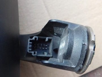 E81 E82 E87 ZRCÁTKO VNITŘNÍ ZPÁTEČNÁ 9134461
