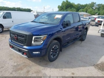 Nissan Titan 2023 Nissan Titan 2023 Nissan Titan 4x4 Crew Cab PRO-4X 5.6 Benzyna 400KM, zdjęcie 2