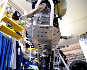 KTM HUSQVARNA 4T 2023-2017 КРЫШКА ДВИГАТЕЛЯ 250 350