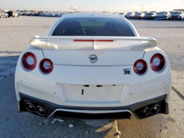 Nissan GT-R 2017 Nissan GT-R Premium 2017 3.8 Benzyna 565KM, zdjęcie 2