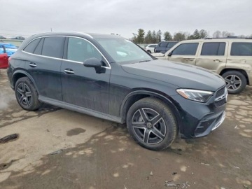 Mercedes GLC C254/X254 2023 Mercedes-Benz GLC 300 4Matic 2023 2.0 Benzyna 255KM, zdjęcie 4