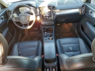 Volvo XC40 2021 Volvo XC 40 T5 Momentum 2021 2.0 Benzyna 248KM, zdjęcie 8