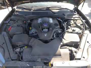 Maserati Quattroporte II 2022 Maserati Quattroporte Modena 2022 3.0l 3.0 Benzyna 424KM, zdjęcie 8