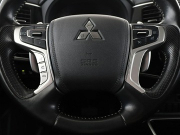 Mitsubishi Outlander III SUV PHEV Facelifting 2020 2.4 PHEV 224KM 2020 Mitsubishi Outlander PHEV automat 4x4 grzane, zdjęcie 21