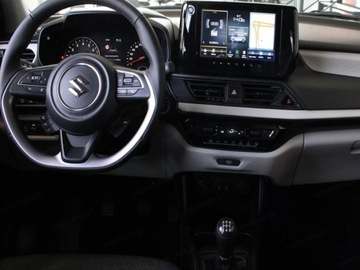 Suzuki Swift VI Hatchback Facelifting 1.2 DualJet SHVS 83KM 2025 SUZUKI Swift Premium Plus 1.2 Dualjet SHVS Hatchback 83KM 2025, zdjęcie 6