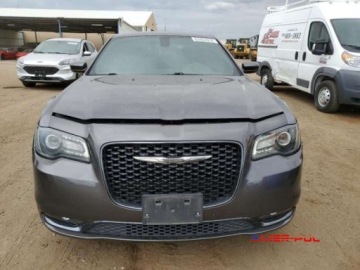 Chrysler 300C II 2019 Chrysler 300 2019 r., 3,6 L 4X4 3.6 Benzyna 292KM, zdjęcie 1