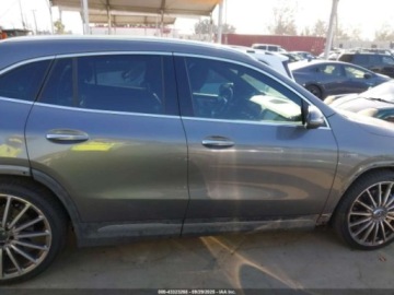 Mercedes GLA II 2021 Mercedes-Benz GLA 35 AMG 4Matic 2021 2.0l 2.0 Benzyna 302KM, zdjęcie 6