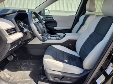 Mitsubishi Outlander IV 2025 Mitsubishi Outlander 2025r., Se, 2.5L, od ubezpieczalni 2.5 Benzyna 184KM, zdjęcie 5