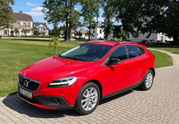 Volvo 2016 Volvo V40 Cross Country Lift V40 Cross Country 2.0D3 LED 150pk Zadbane Se