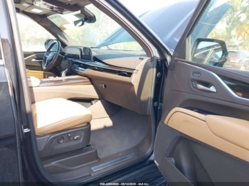 Cadillac Escalade III 2023 Cadillac Escalade Premium Luxury 2023 6.2 Benzyna 420KM, zdjęcie 9