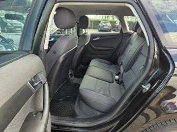 Audi A3 8P Hatchback 3d 1.6 102KM 2007 Audi A3 1,6 MPI Benzyna 102KM, zdjęcie 5