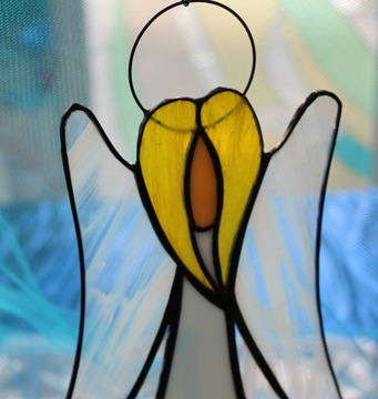 Anioł witrażowy Tiffany pro, duży, bladoniebieski