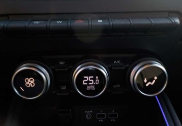 Renault Clio V Hatchback 5d 1.0 TCe 100KM 2020 Renault Clio Okazja Benzyna 100KM, zdjęcie 21