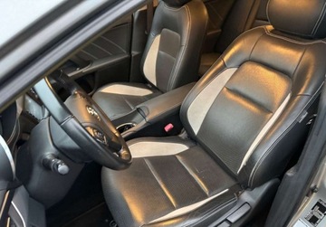 Toyota Avensis III Wagon Facelifting 2015 1.8 Valvematic 147KM 2017 Toyota Avensis 1.8 Benzyna 147KM, zdjęcie 21