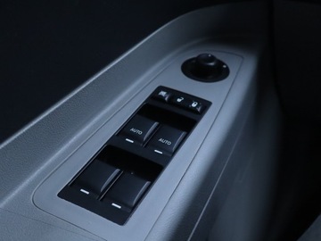 Chrysler 300C I Touring 3.0 CRD V6 218KM 2006 Chrysler 300C 3.0 D, 214 KM, Automat, Xenon, zdjęcie 18