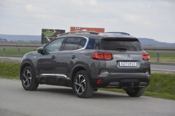 Citroen C5 Aircross SUV 1.5 BlueHDI 131KM 2021 Citroen C5 Aircross 1.5 full led nawi kamera hak, zdjęcie 5