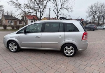 Opel Zafira B 1.8 ECOTEC 140KM 2008 Opel Zafira Opel Zafira 1.8 Family 1.8 Benzyna 140KM, zdjęcie 30