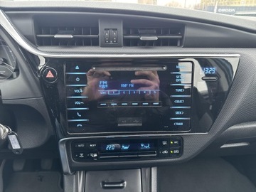 Toyota Auris II Hatchback 5d Facelifting 1.33 Dual VVT-i 99KM 2017 Toyota Auris 1.33 VVT-i Active II (2012-) Toyota A, zdjęcie 14