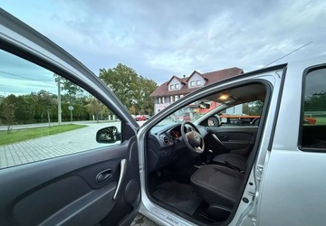 Dacia Sandero II Hatchback 5d 1.5 dCi 90KM 2014 Dacia Sandero Dacia Sandero 1.5 dCi Laureate 1.5 Diesel 90KM, zdjęcie 12