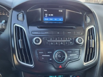 Ford Focus III Hatchback 5d facelifting 1.6 Ti-VCT 125KM 2015 Ford Focus 1.6 125 KM 100% Przebieg Dekra, zdjęcie 25