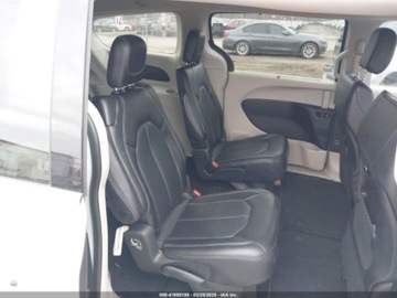 Chrysler Pacifica II 2024 Chrysler Pacifica Touring L 2024 3.6l 3.6 Benzyna 287KM, zdjęcie 12